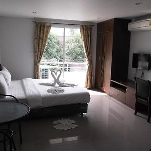 Standard Zimmer mit Kingsize-Bett